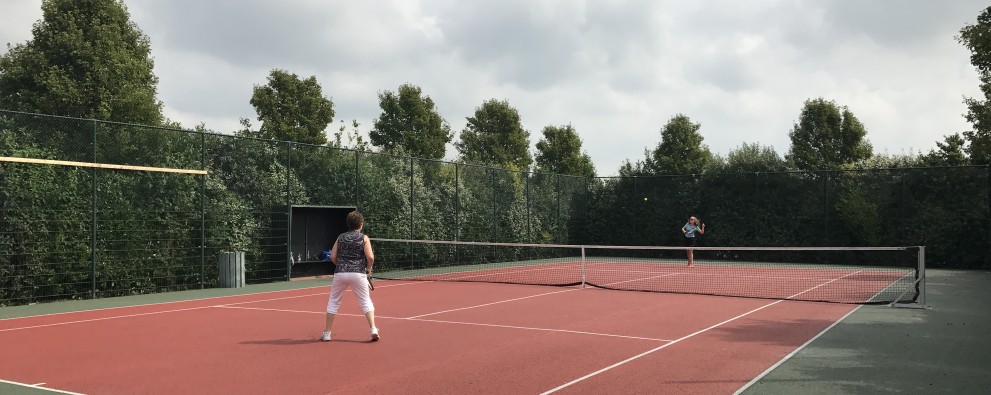 Tennisbaan JH.JPG